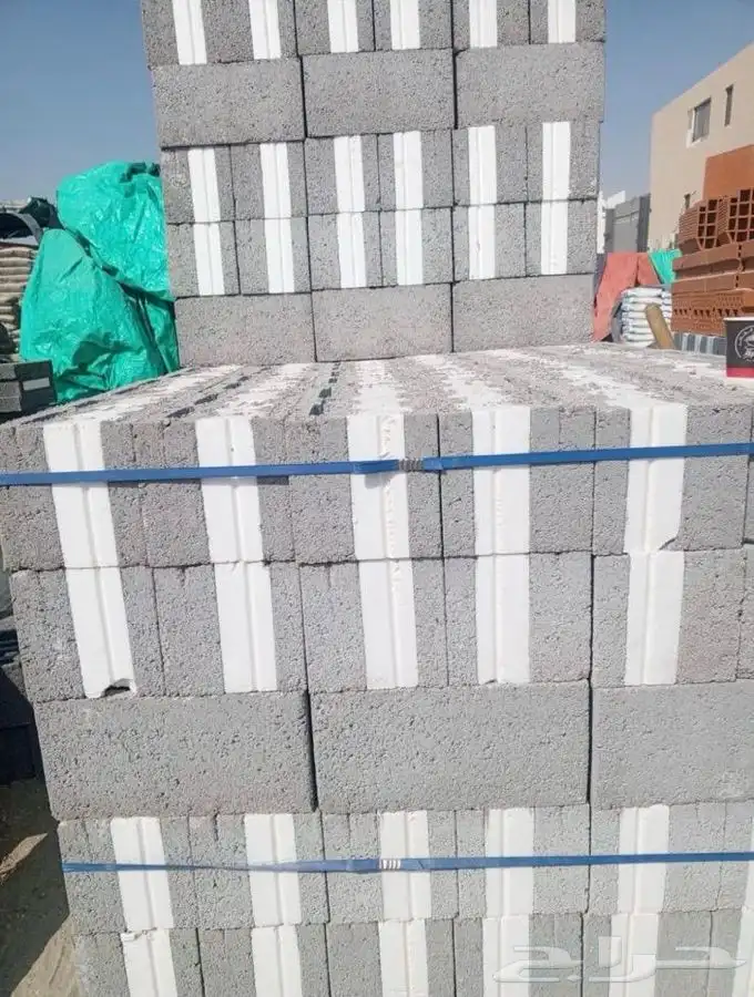 توريد بلوك اسود بلوك معزول 3