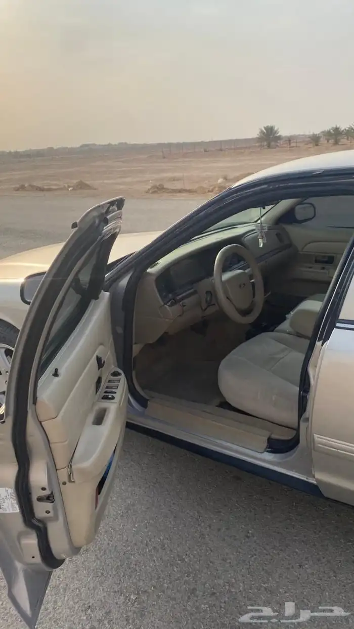 فورد فكتوريا 2011سعودي 8