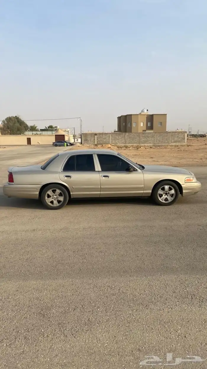 فورد فكتوريا 2011سعودي 10