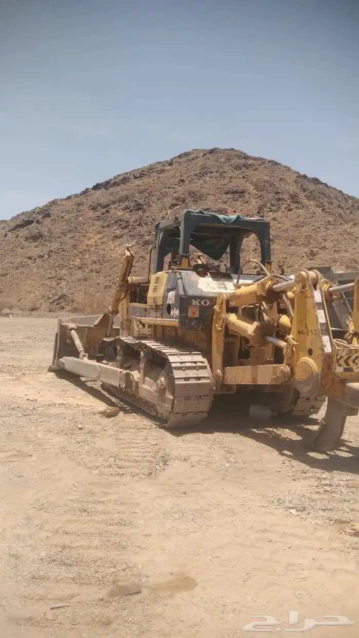 بلدوزر للبيع او للإيجارD155 3