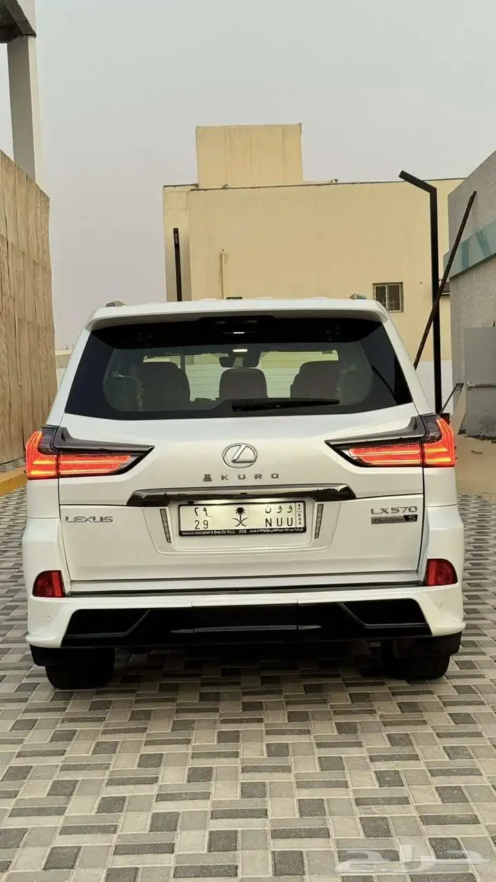 لكزس 2019 5