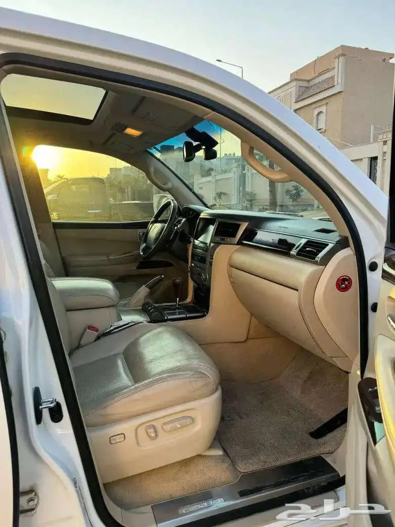 جيب لكزس LX570 موديل 2012 استخدام شخصي 7