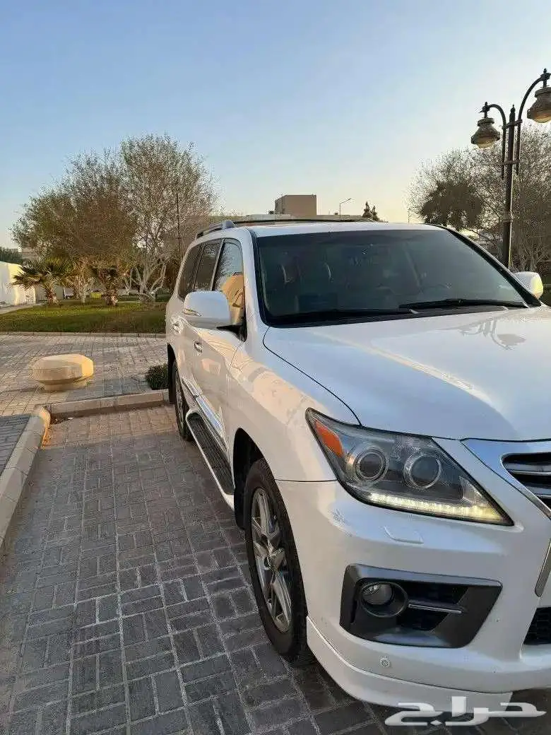 جيب لكزس LX570 موديل 2012 استخدام شخصي 2