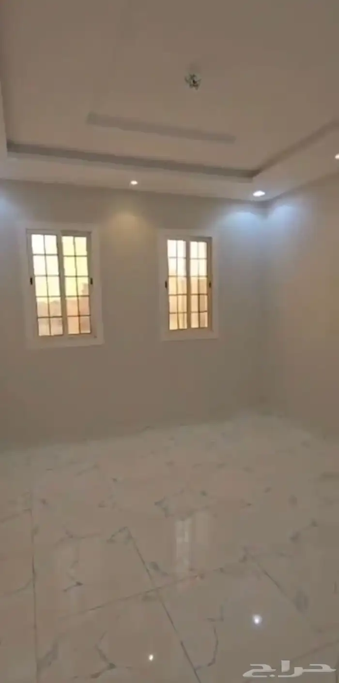 شقة للايجار حي الوفاء 5 غرف 1