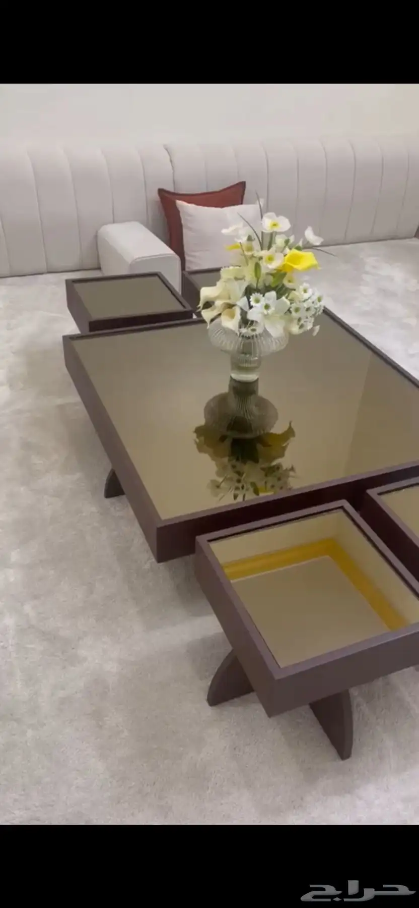 طاولات ارضيه معها 4 خدمه 1