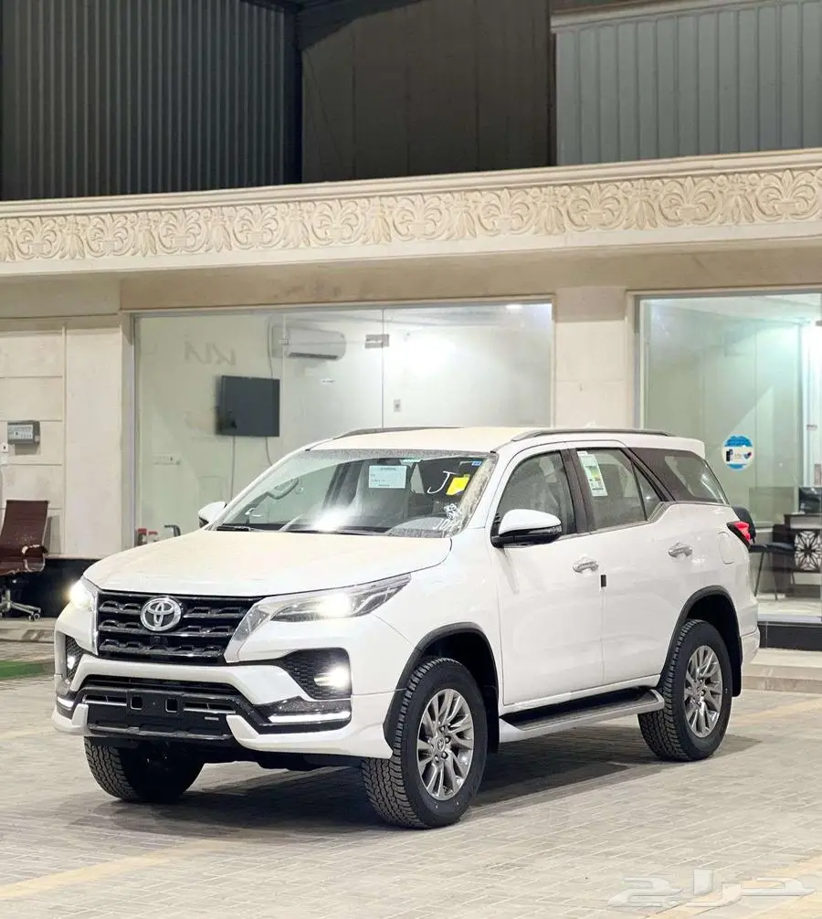 فورشنر بنزين 6سرندل VX1 2025 ويتوفر VX3 0