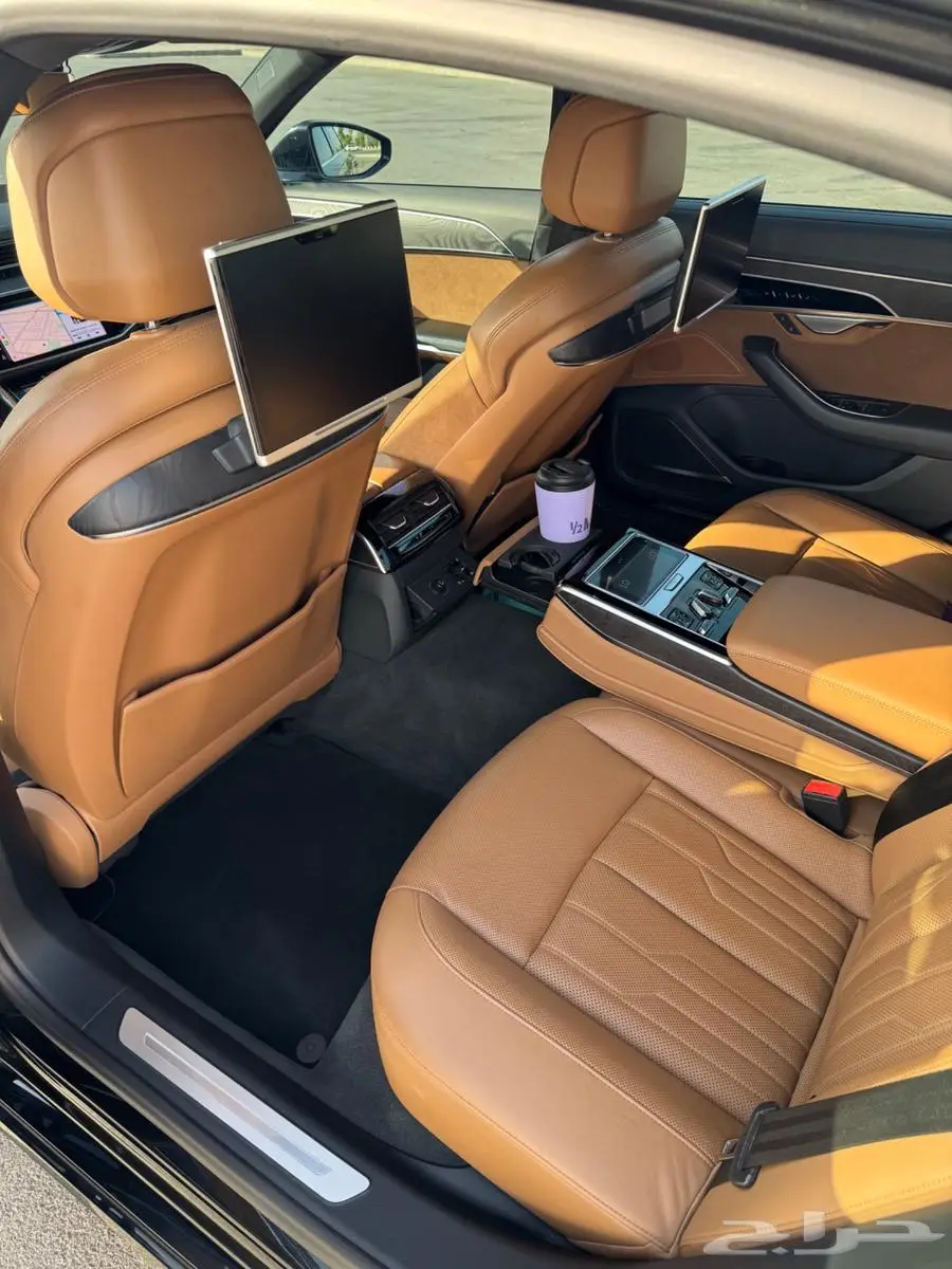للبيع audi A8 2018 فل كامل 11