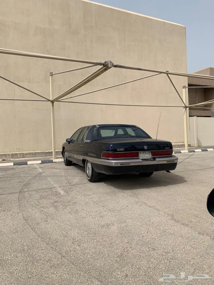 بيوك 1993 3