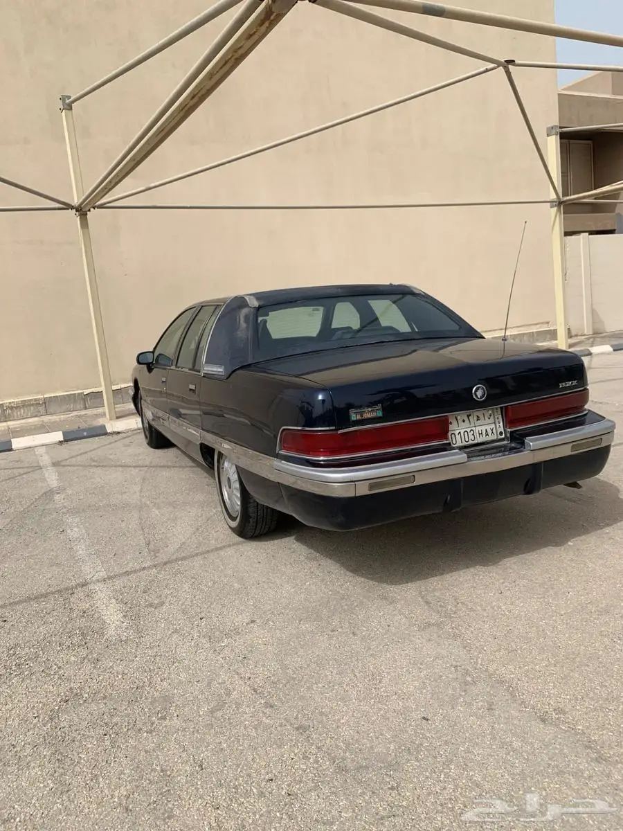 بيوك 1993 12