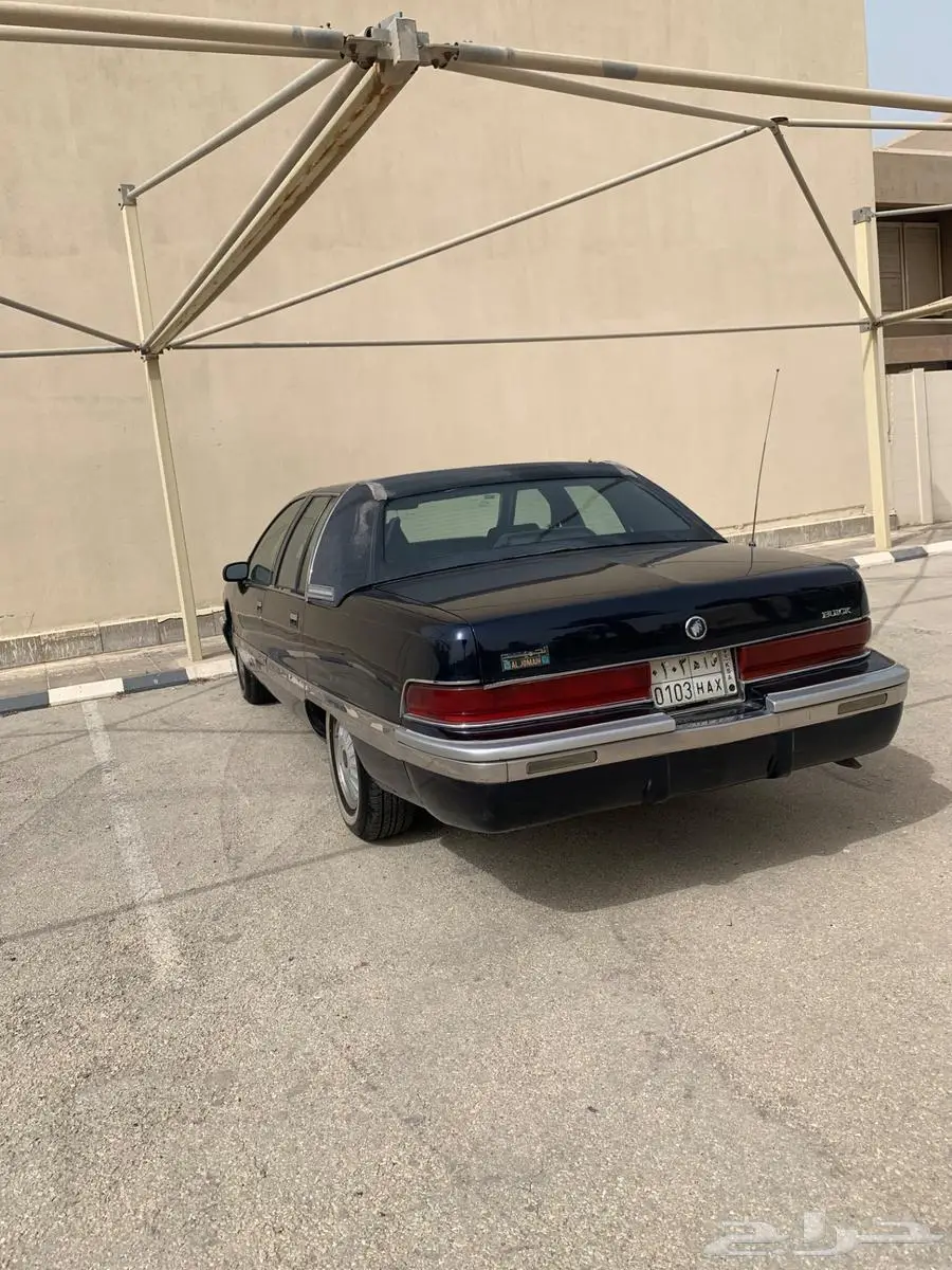 بيوك 1993 6
