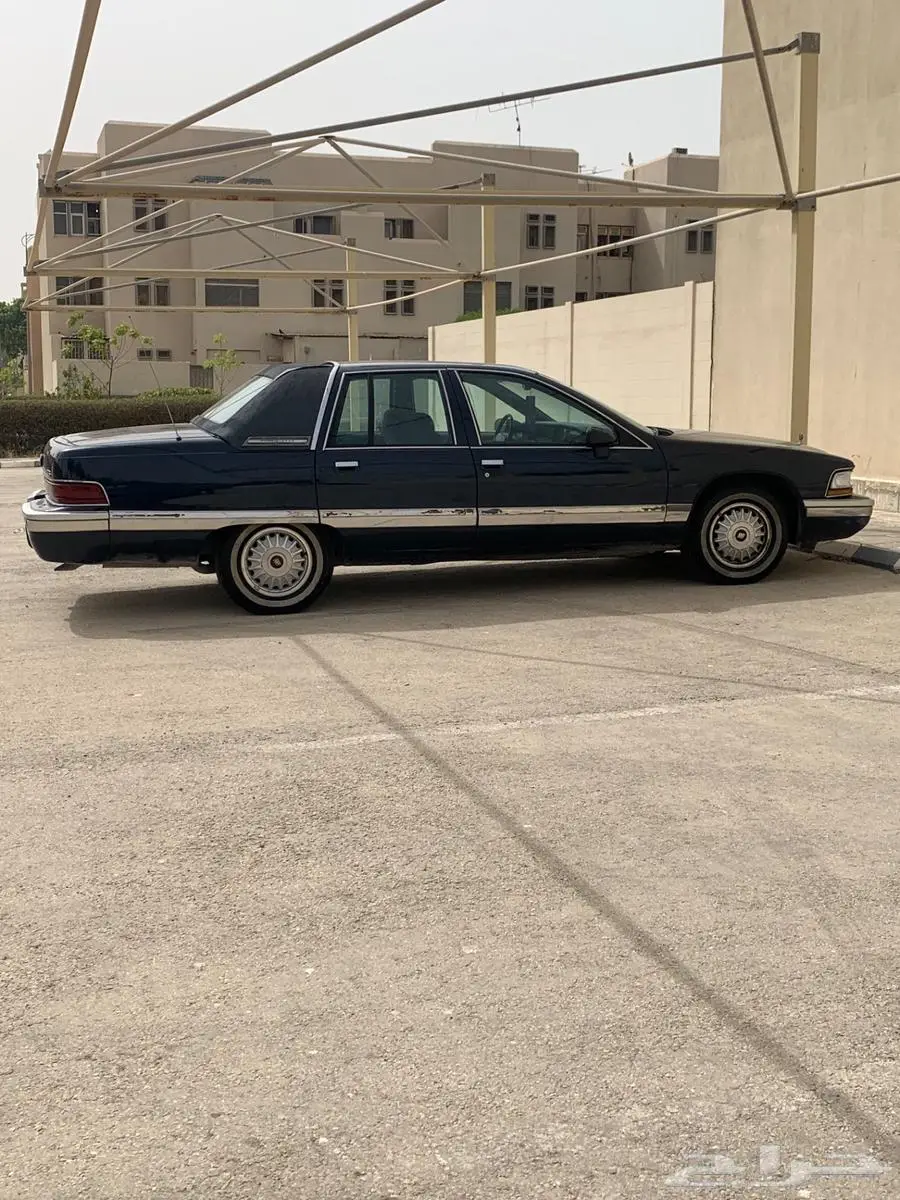 بيوك 1993 11