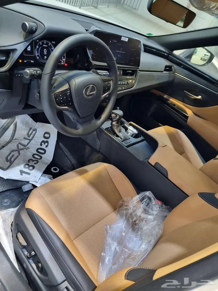 لكزس es350 ستاندر 2025 10