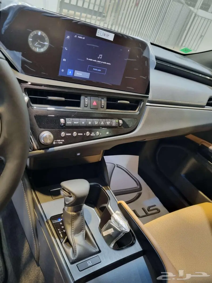 لكزس es350 ستاندر 2025 6