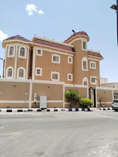 للبيع فيلا في المحالة - حي الغدير 4