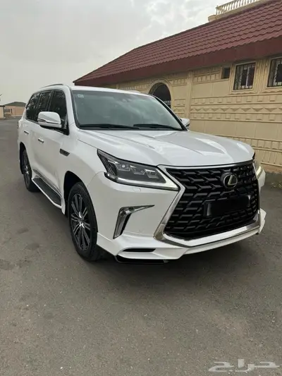 لكزس مخزن موديل 2021 أبيض وكالة ممشى 29 ألف فقط 6