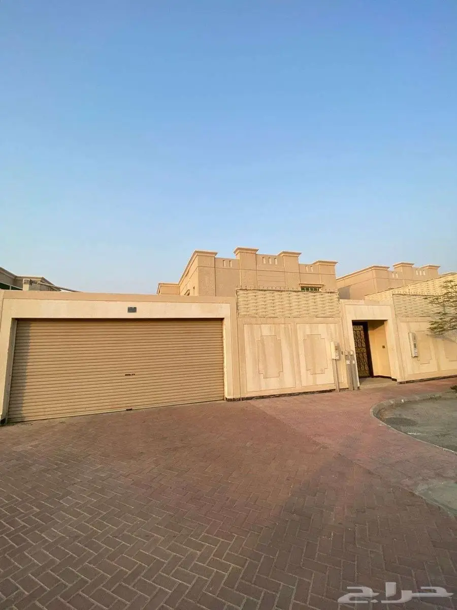 للبيع فيلا سكنية راقية   بيوت سابك 0