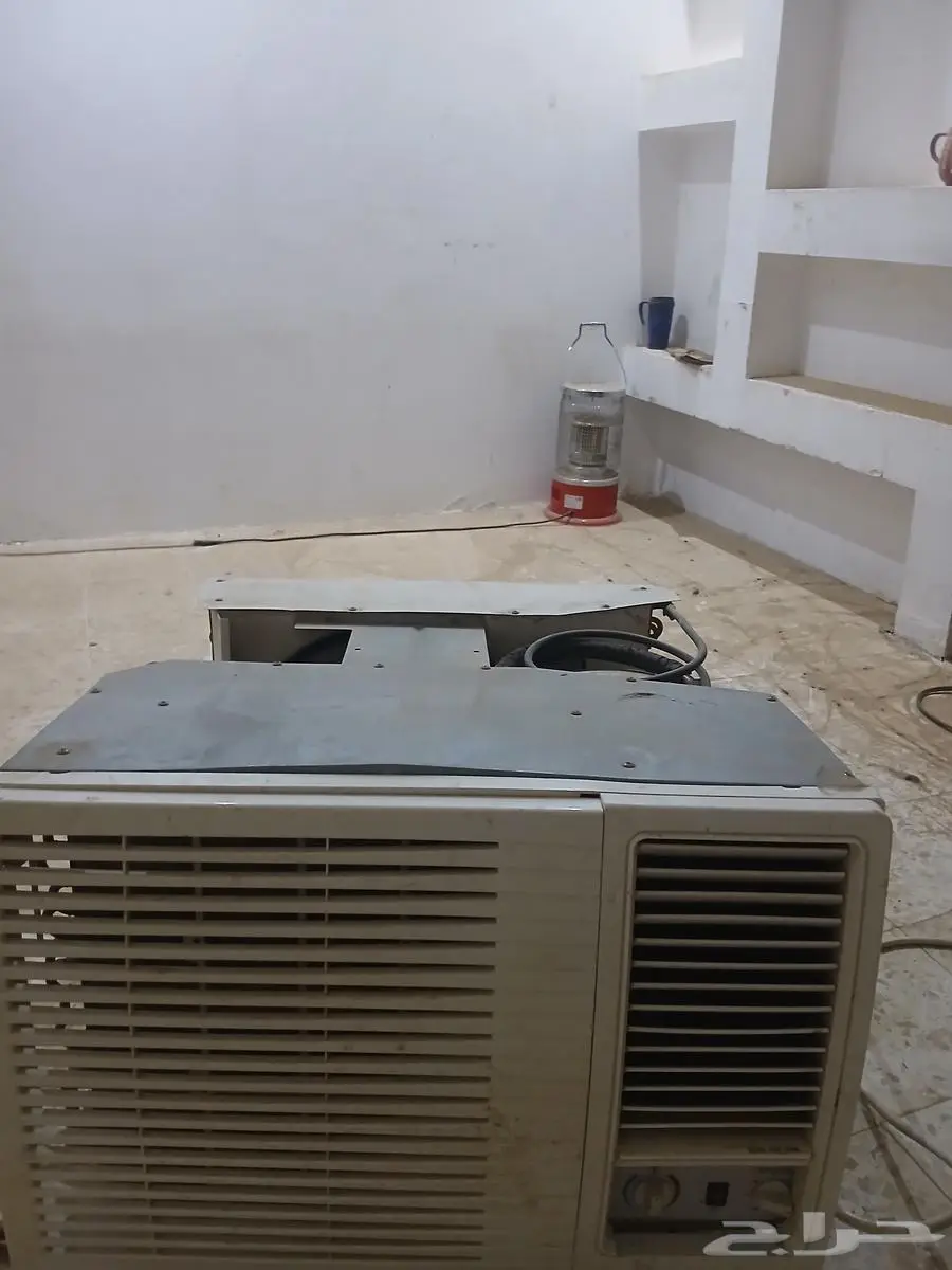 للبيع غساله 5 ك و ثلاجه 13 9قدم ومكيف شباك الزامل طن ونص 0