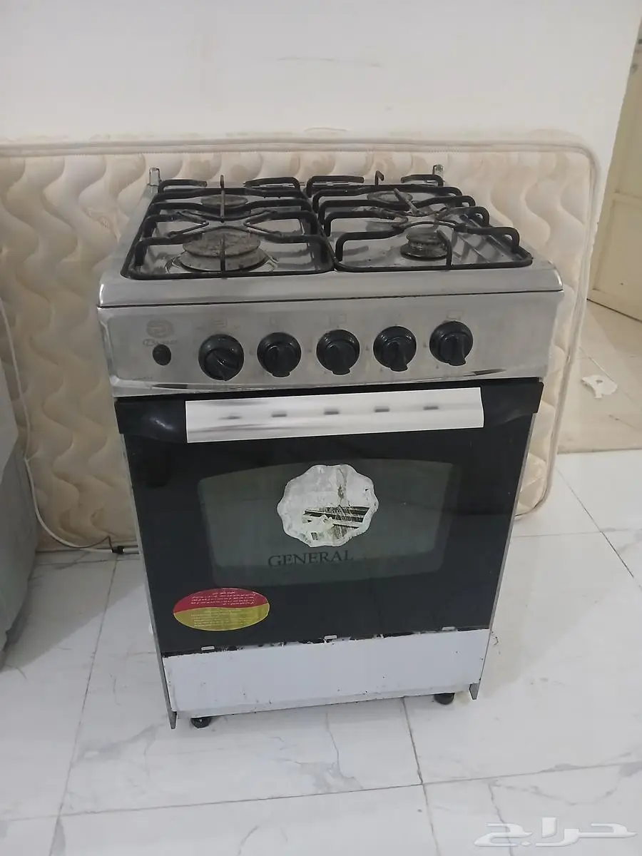 للبيع غساله 5 ك و ثلاجه 13 9قدم ومكيف شباك الزامل طن ونص 3