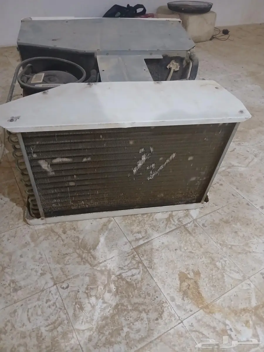 للبيع غساله 5 ك و ثلاجه 13 9قدم ومكيف شباك الزامل طن ونص 1
