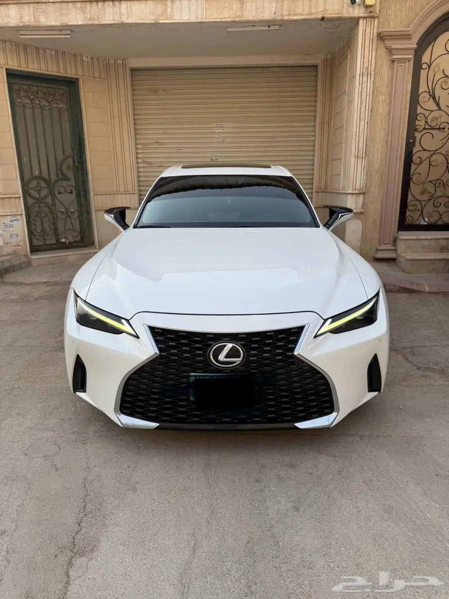 للبيع لكزس IS 300 AA 1