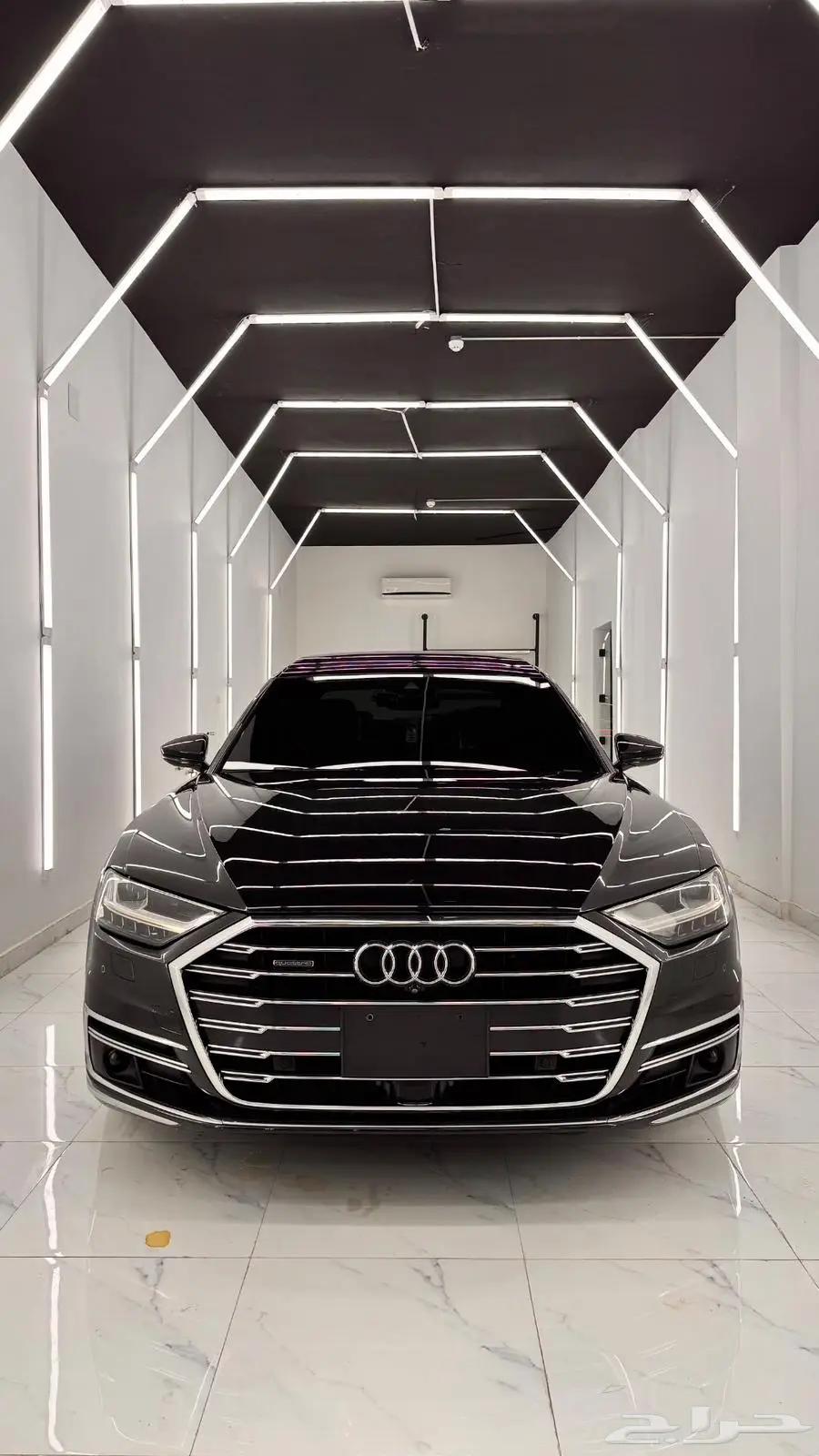 للبيع audi A8 2018 فل كامل 5