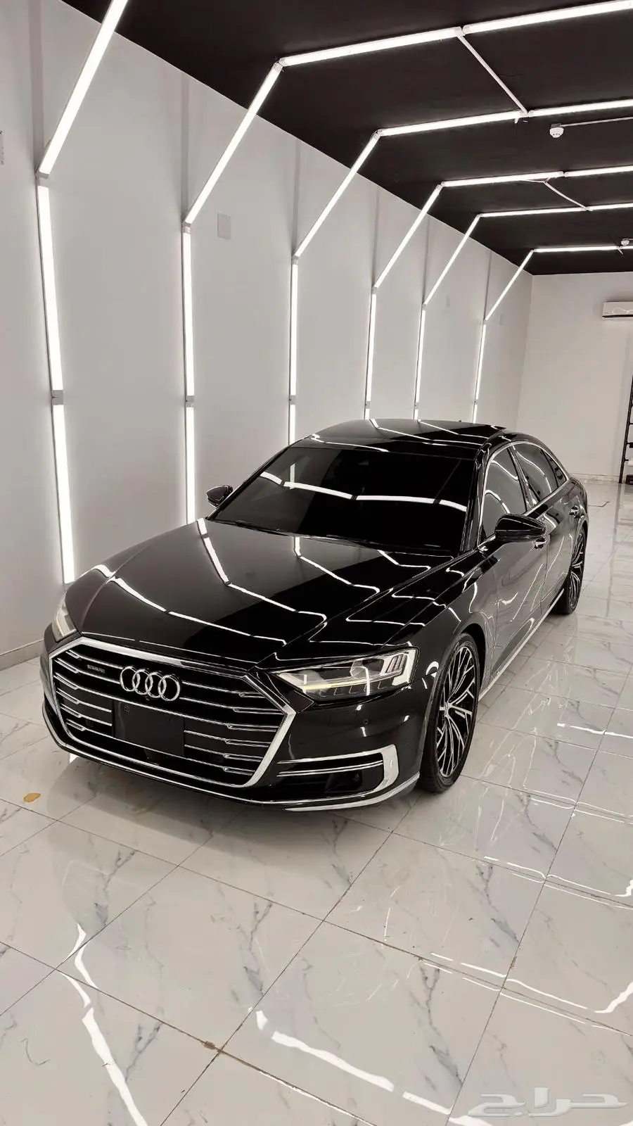 للبيع audi A8 2018 فل كامل 1