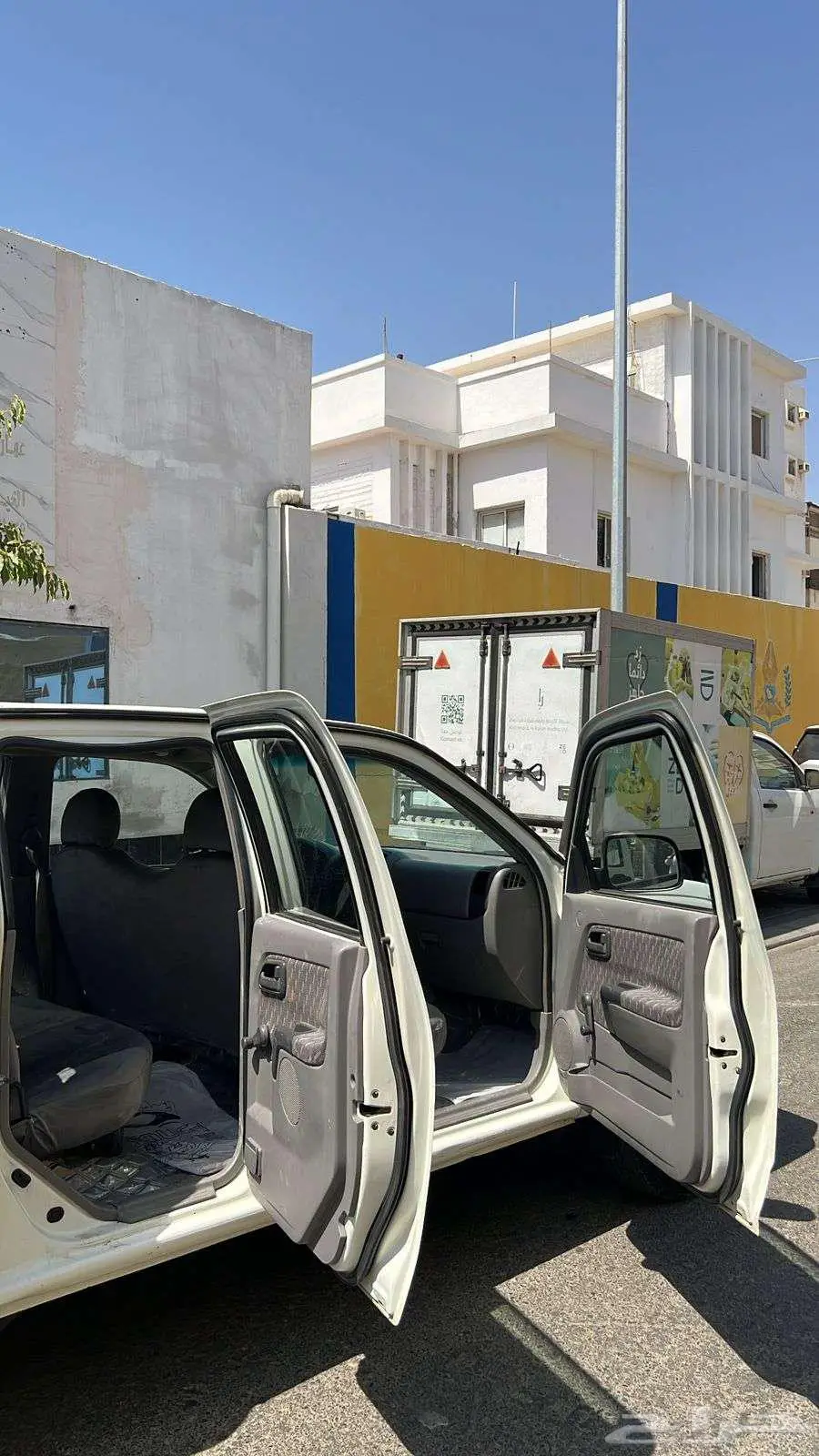 سيارة إيسوزو موديل 2005 8