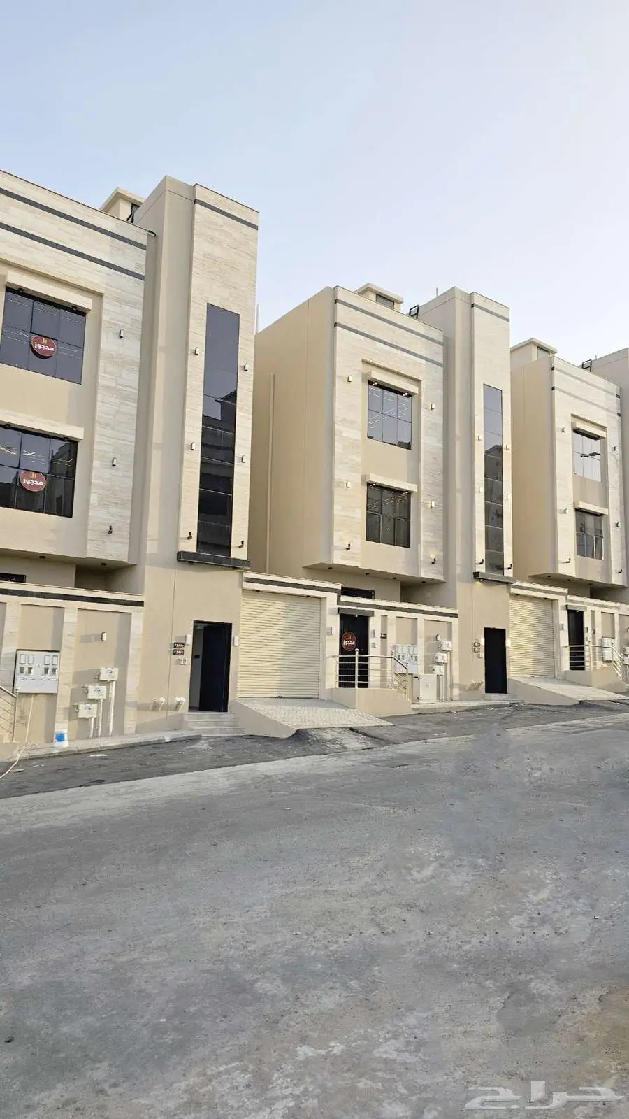 للبيع شقق علويهVIPسطح مستقل مصعدراكب بين أبها الخميس الضيافه 1