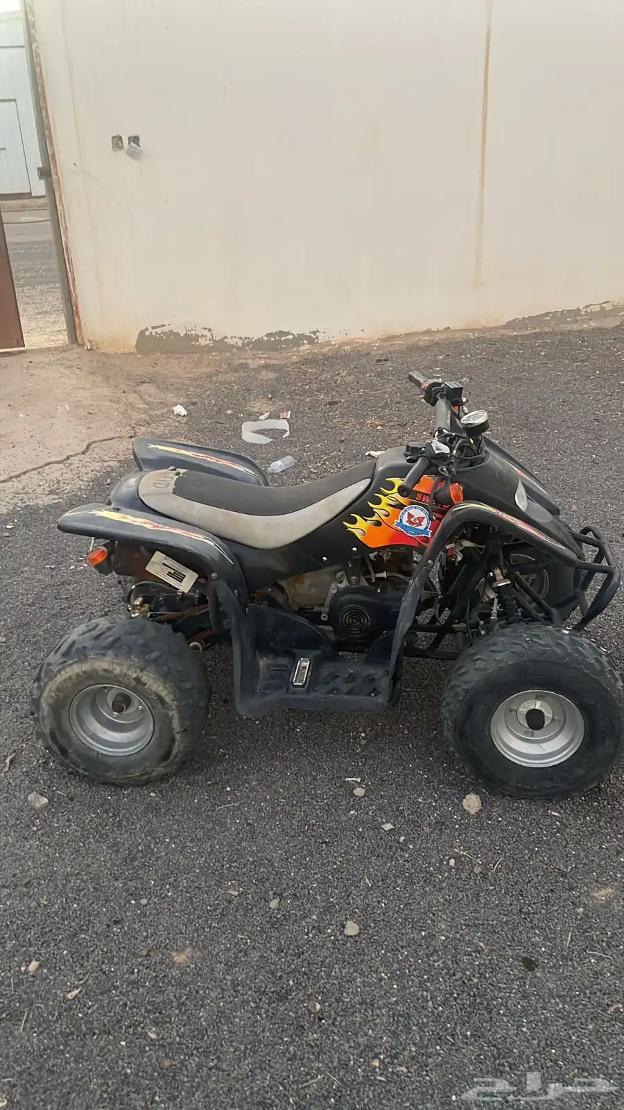 لبيع دباب سويدي حجم كبير شرط محركات 4