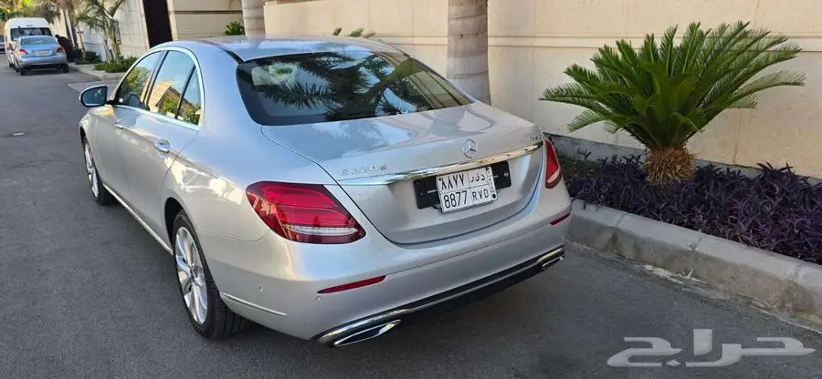 مرسيدس E220d ديزل 2019 شبه جديدة ب 88 الف ريال 2