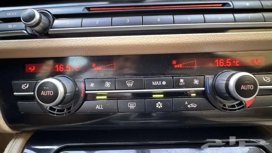 BMW 520i - 2013 للبيع بي إم الفئة الخامسة 30