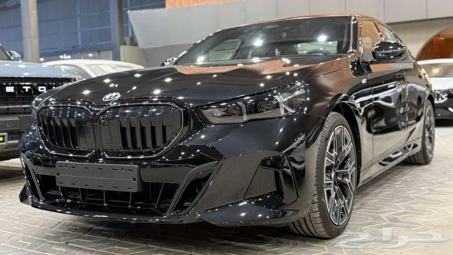 بي ام دبليو 2026 الفئة الخامسة 520i M-k( كاش و أقساط ) 0