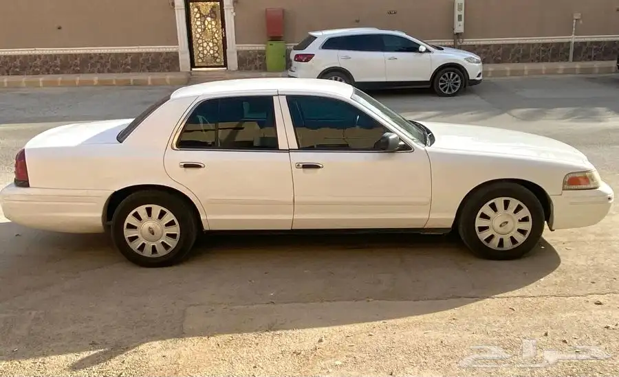 فورد فكتوريا 2004 3
