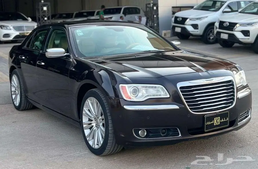 كرايزلر C300 موديل 2013 - معرض خلف للسيارات 2