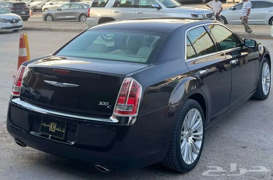 كرايزلر C300 موديل 2013 - معرض خلف للسيارات 6
