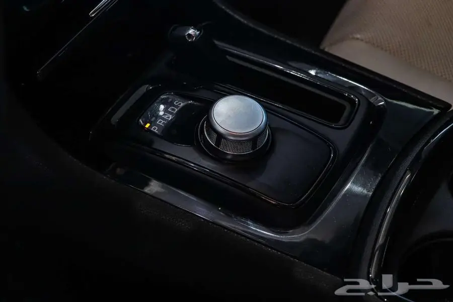 كرايزلر 300s 2020 10