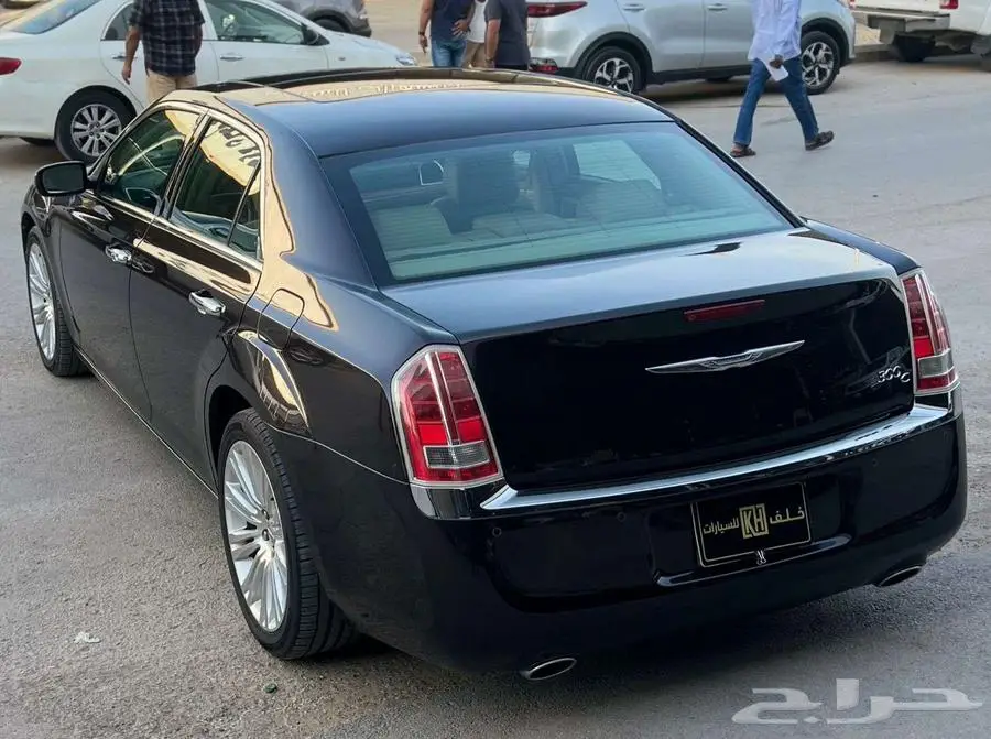 كرايزلر C300 موديل 2013 - معرض خلف للسيارات 5