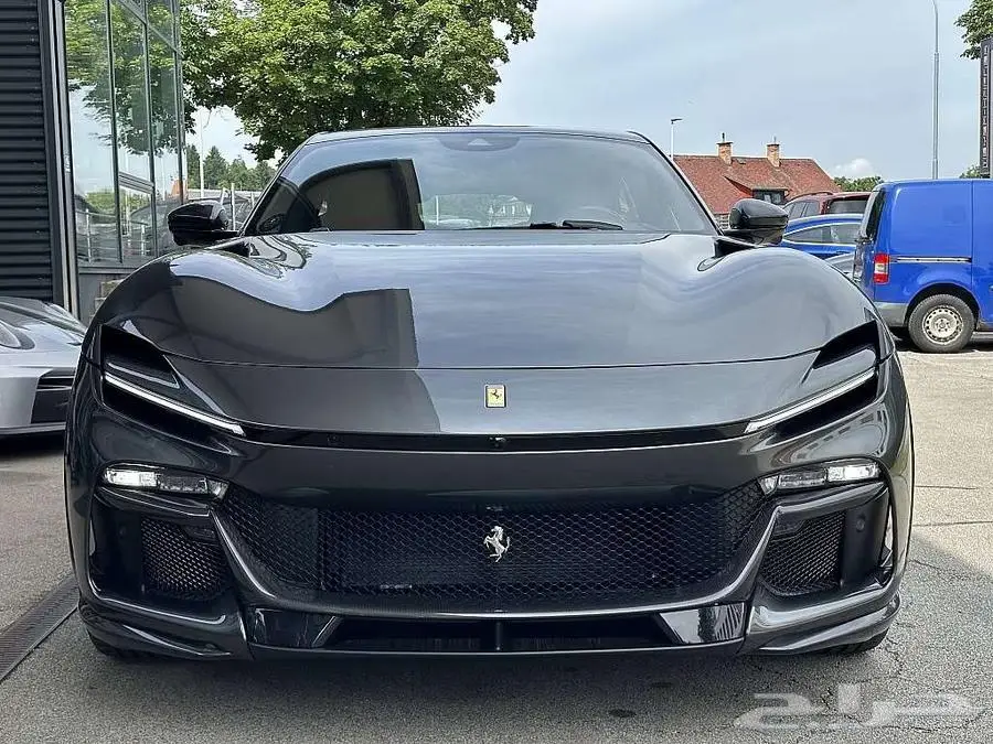 فيراري بورسانجي Ferrari Purosangue 4