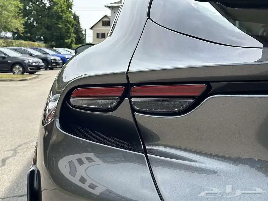 فيراري بورسانجي Ferrari Purosangue 6