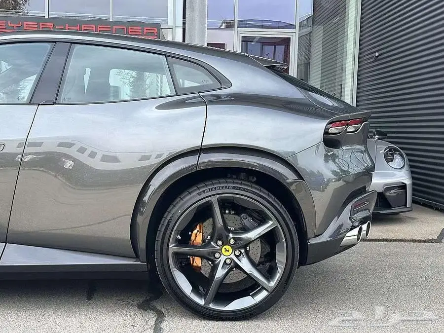 فيراري بورسانجي Ferrari Purosangue 9