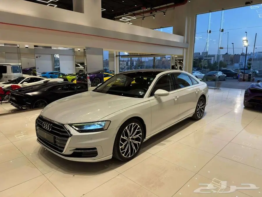 اودي A8 0