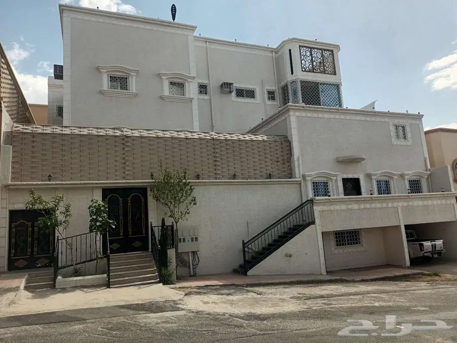 شقة مفروشة جديدة في ابها غرب حديقة المطار وكممشى الروضة 0