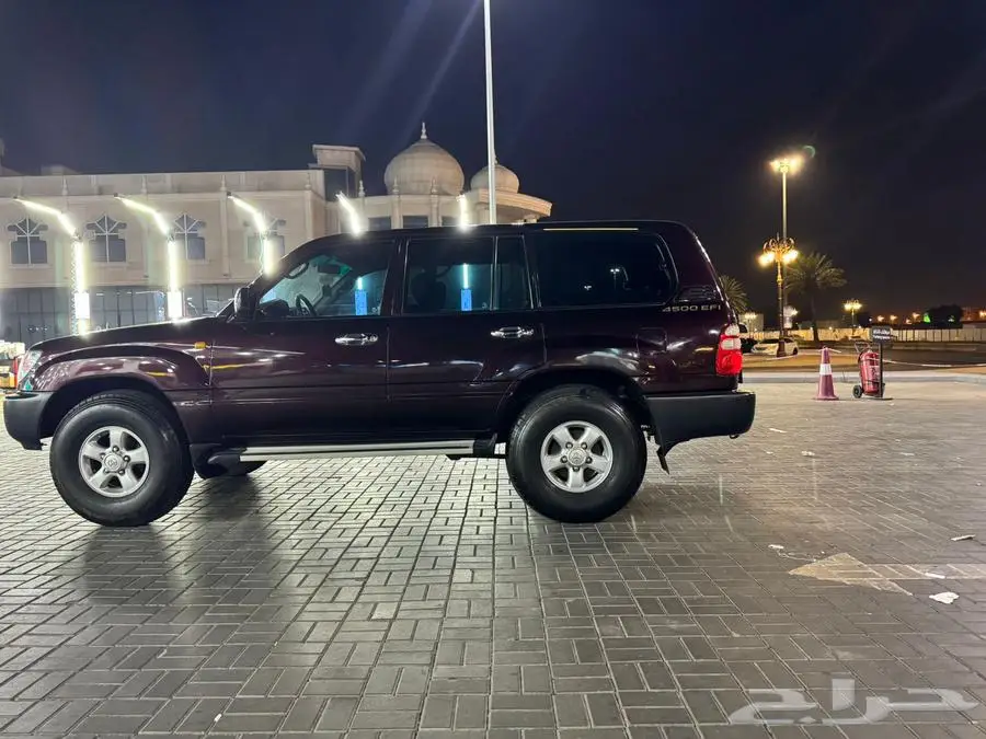 لاندكروزر 2003 G 7
