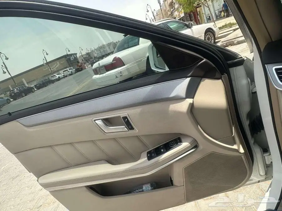 مرسيدس جفالي 2014 E300 ممشى قليل مالك ثانى 13