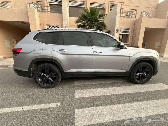 VOLKSWAGEN TERAMONT  CL V6 3.6 FSI  2022 4