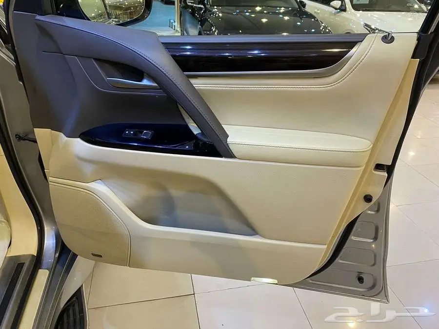 لكزس LX 2018 بنزين ( البيع بدون اللوحة ) 26