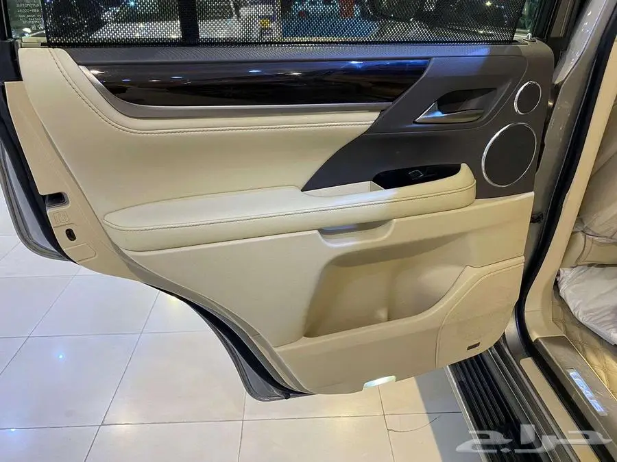 لكزس LX 2018 بنزين ( البيع بدون اللوحة ) 17