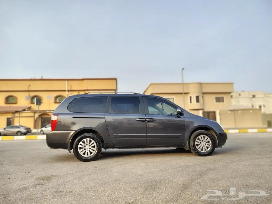 Kia carnival 2015 3
