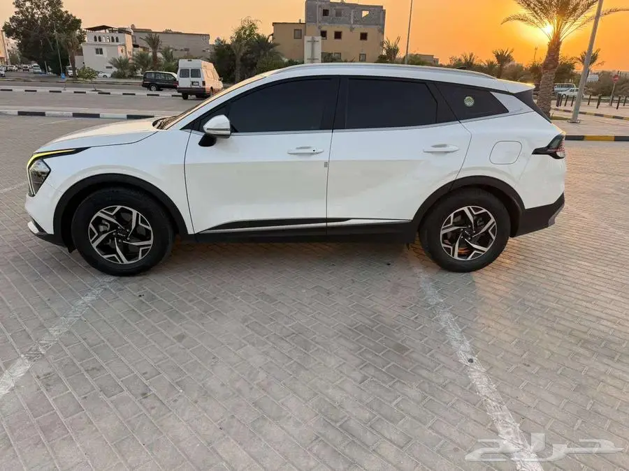 كيا سبورتاج 2022 فل ديزل المكينه 2000 استخدام شخصي للبيع 2