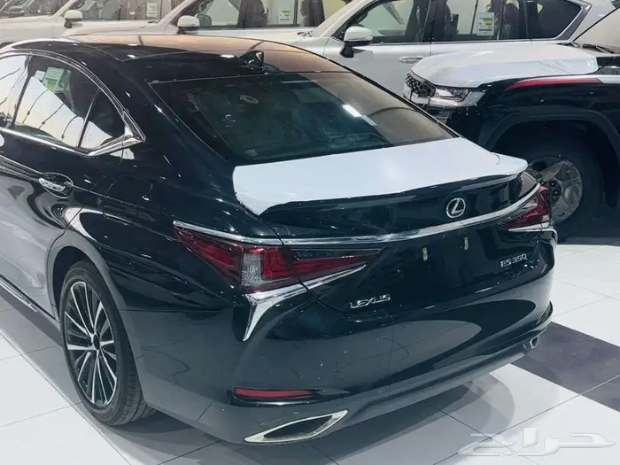 لكزس ES 350 CC بلس 2025 رادار اللون ابيض - اسود 10